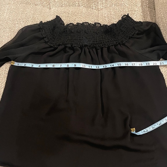 CeCe Black Off-Shoulder Blouse - Picture 7 of 10